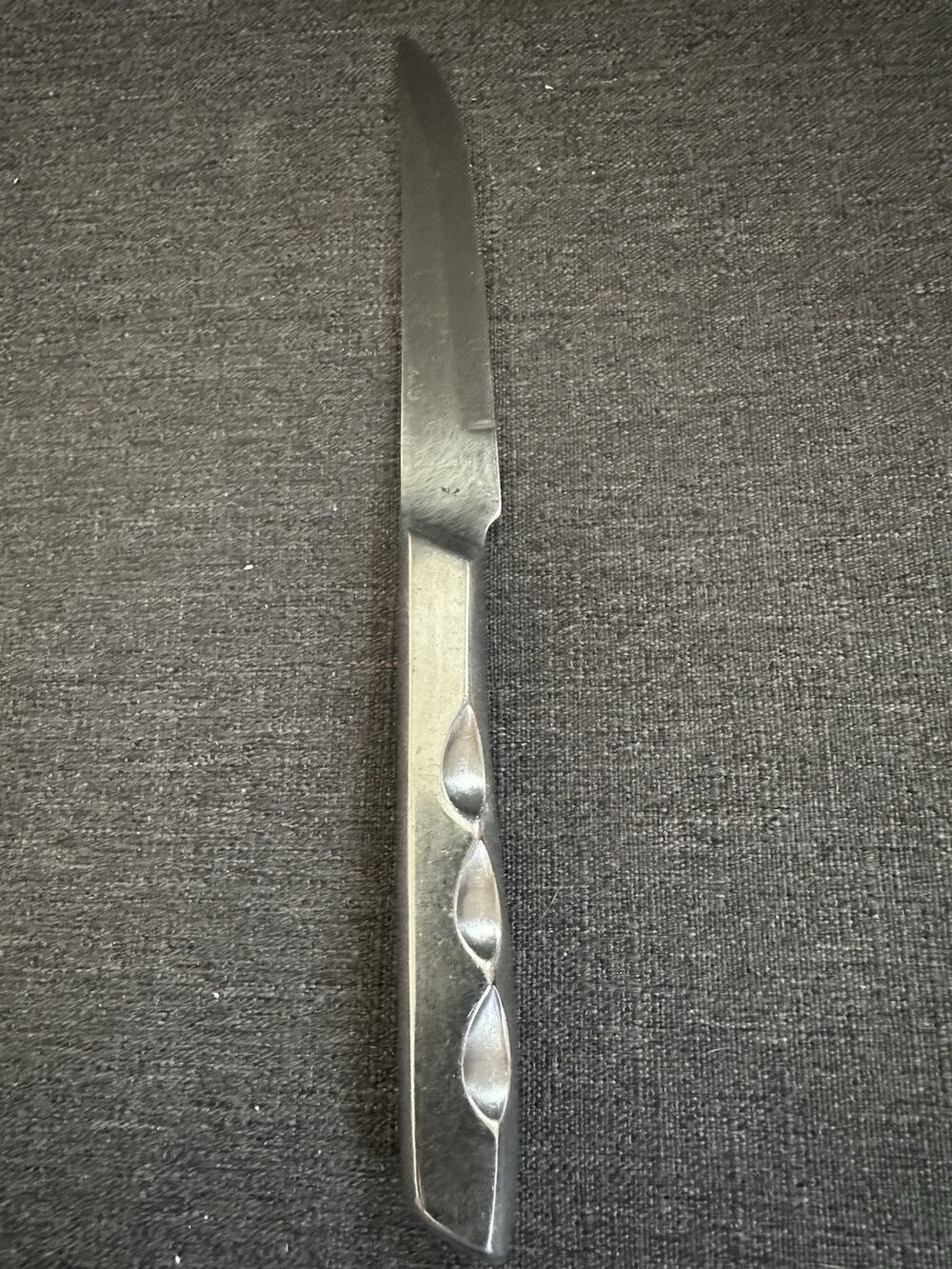 Vintage Hull Stainless Russel Wright Pinch Dinner Knife MCM Replacement